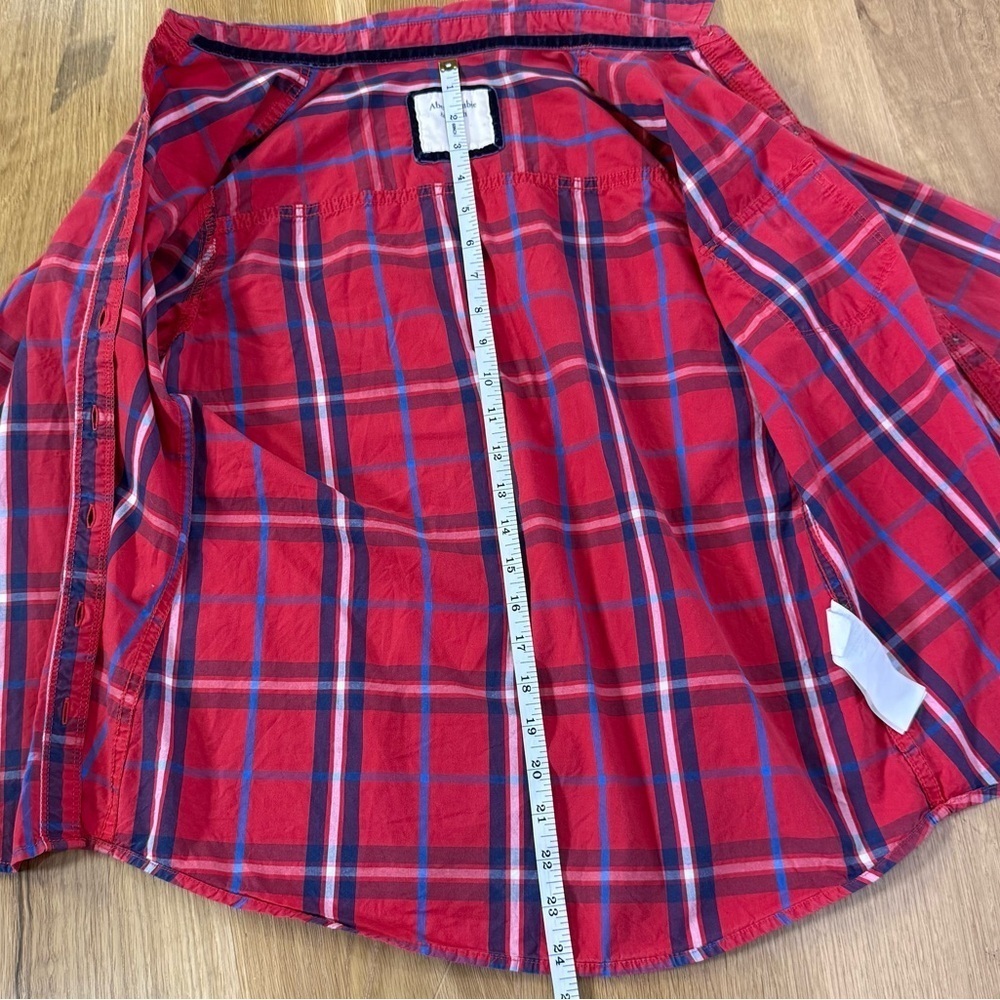 3/$20 Abercrombie & Fitch Red Plaid Button Down Shirt Women’s Medium 100% Cotton - Picture 4 of 9